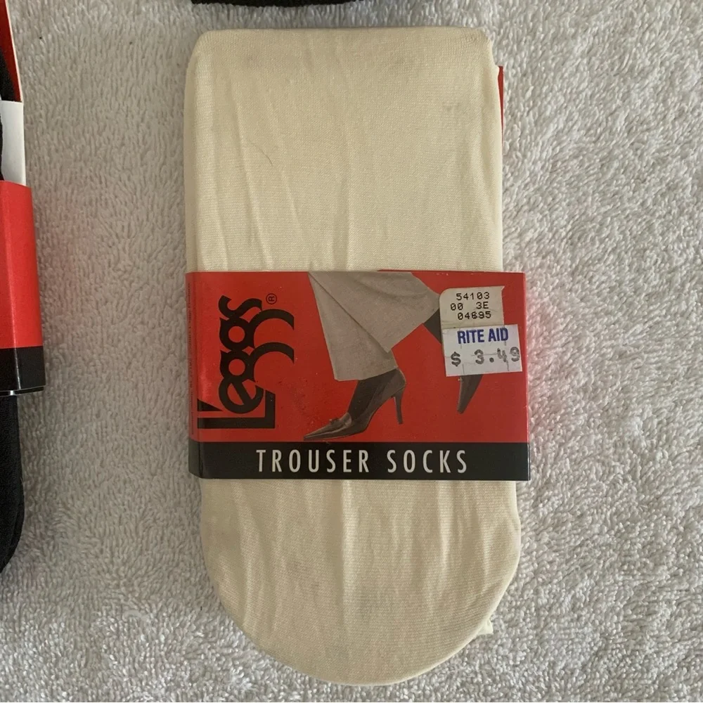 Women’s L’eggs TROUSER SOCKS 7 Pairs Total Black Subtle Design & 1 Ivory NIP NEW